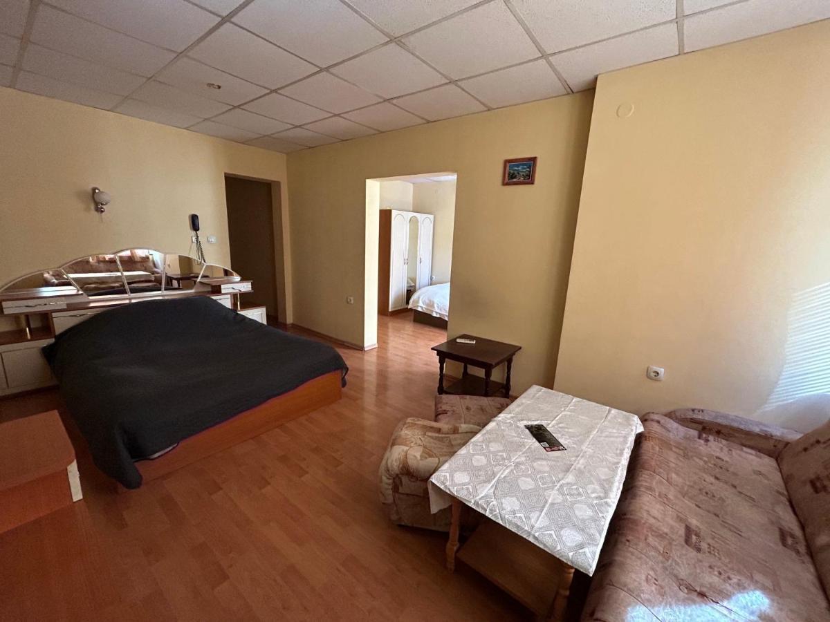 Hotel Rade 2 Vratsa Exteriér fotografie